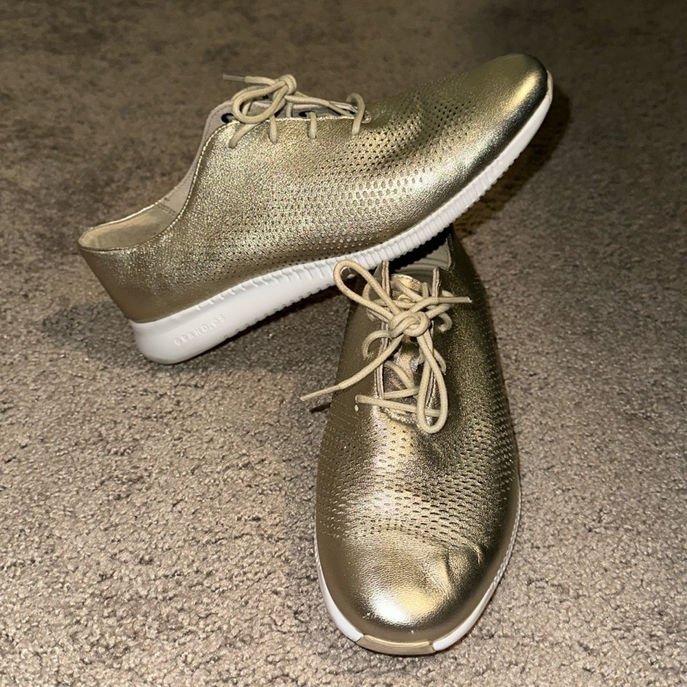 Cole Haan women’s sneaker - gold size 6